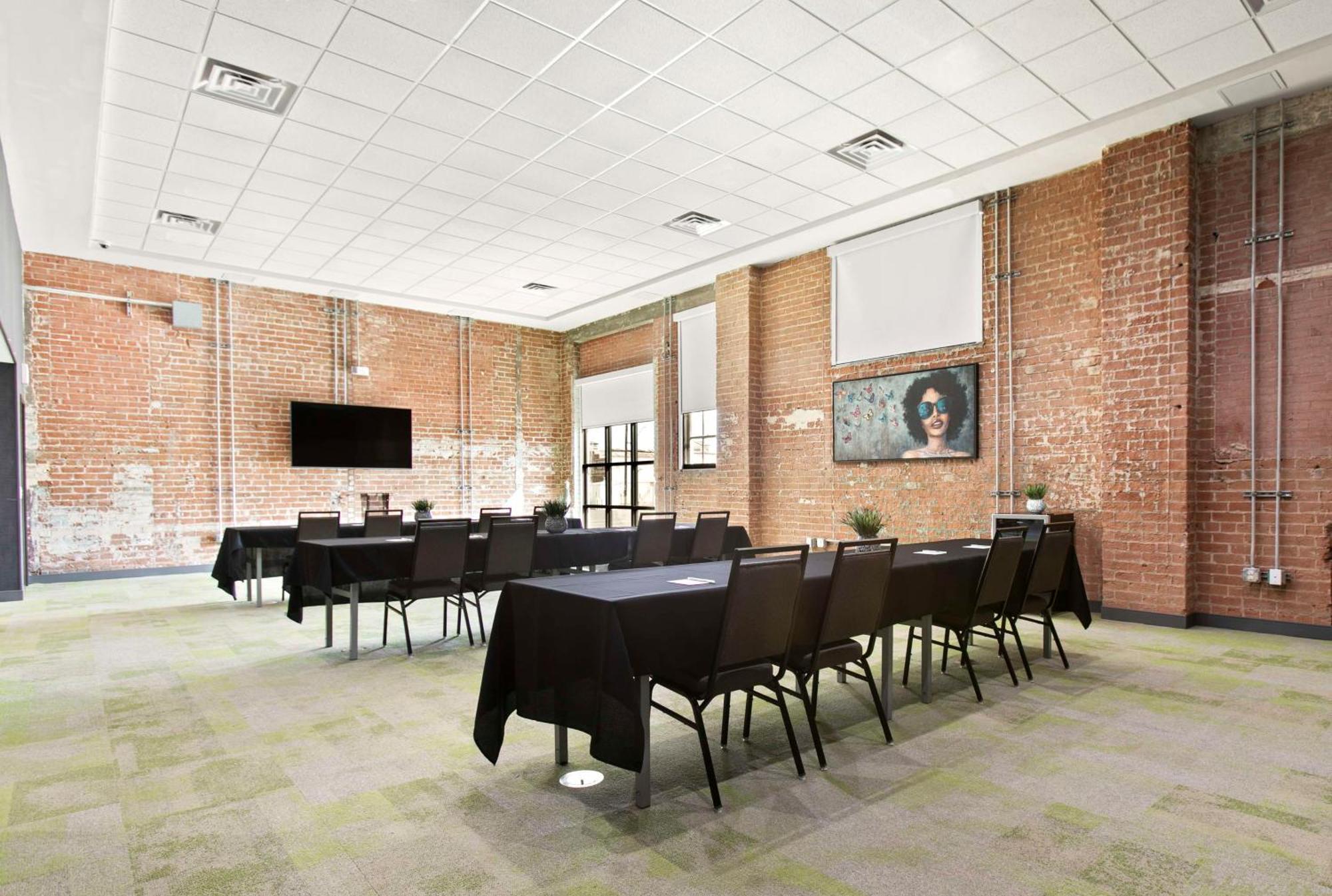 Home2 Suites By Hilton Phoenix Downtown Екстер'єр фото