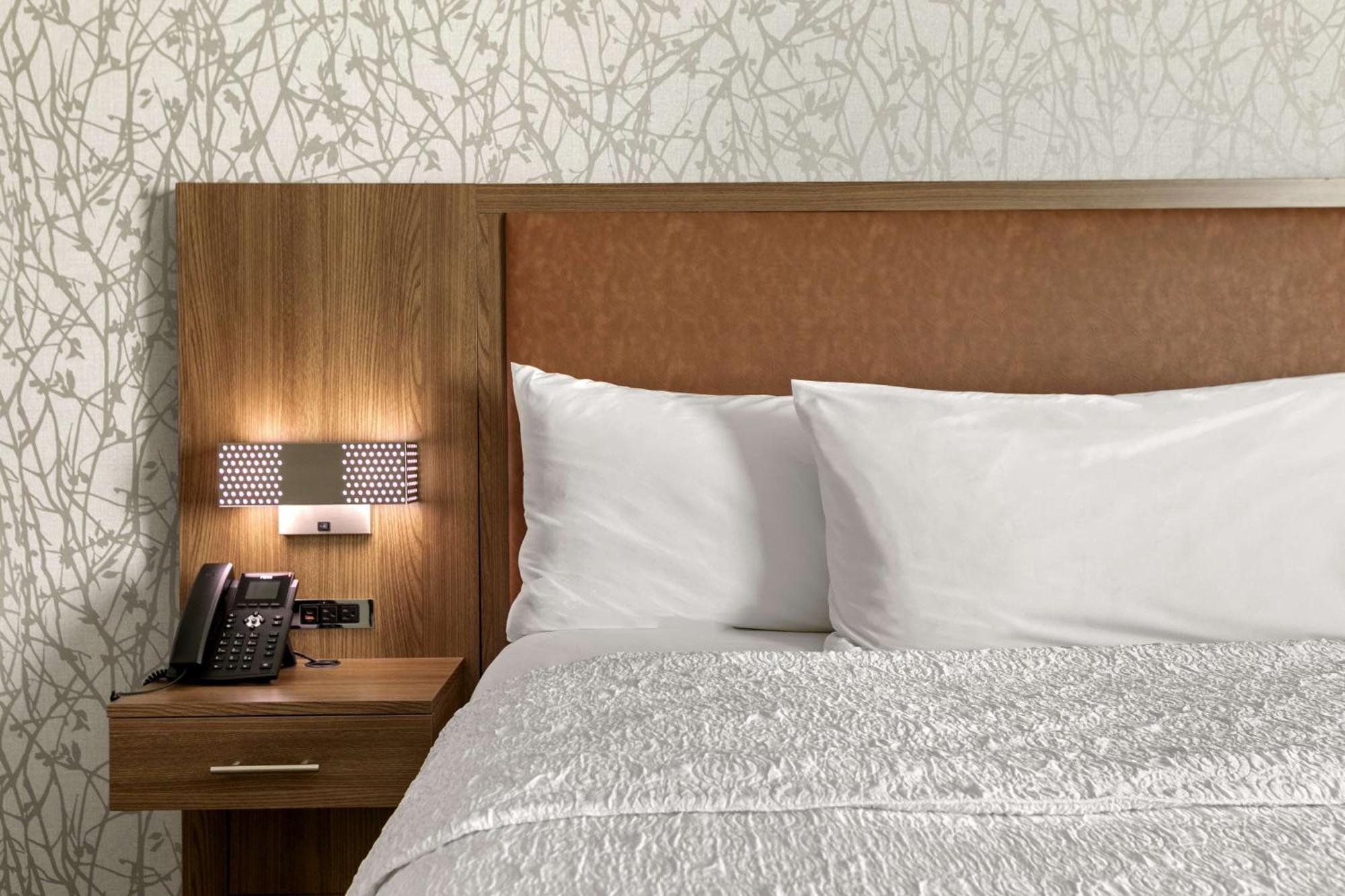 Home2 Suites By Hilton Phoenix Downtown Екстер'єр фото